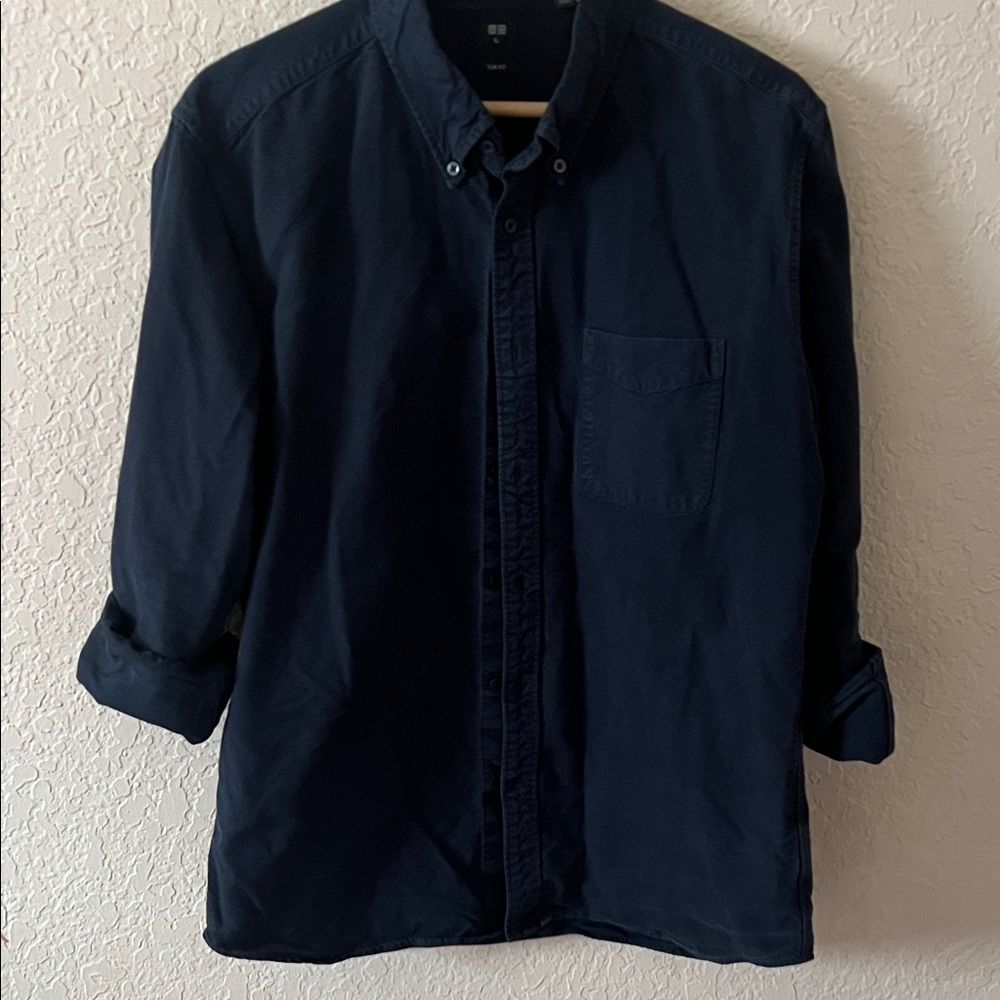 Uniqlo Dark Blue Casual Button Down Shirt